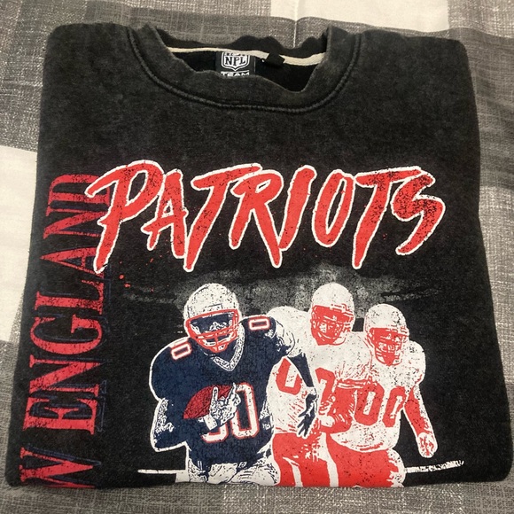 Vintage 90’s official NFL men’s Patriots sweat shirt size large - Picture 4 of 15